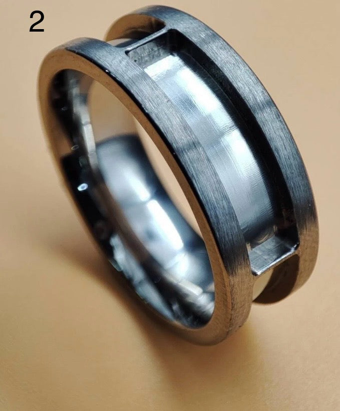 Men’s Memorial Ring