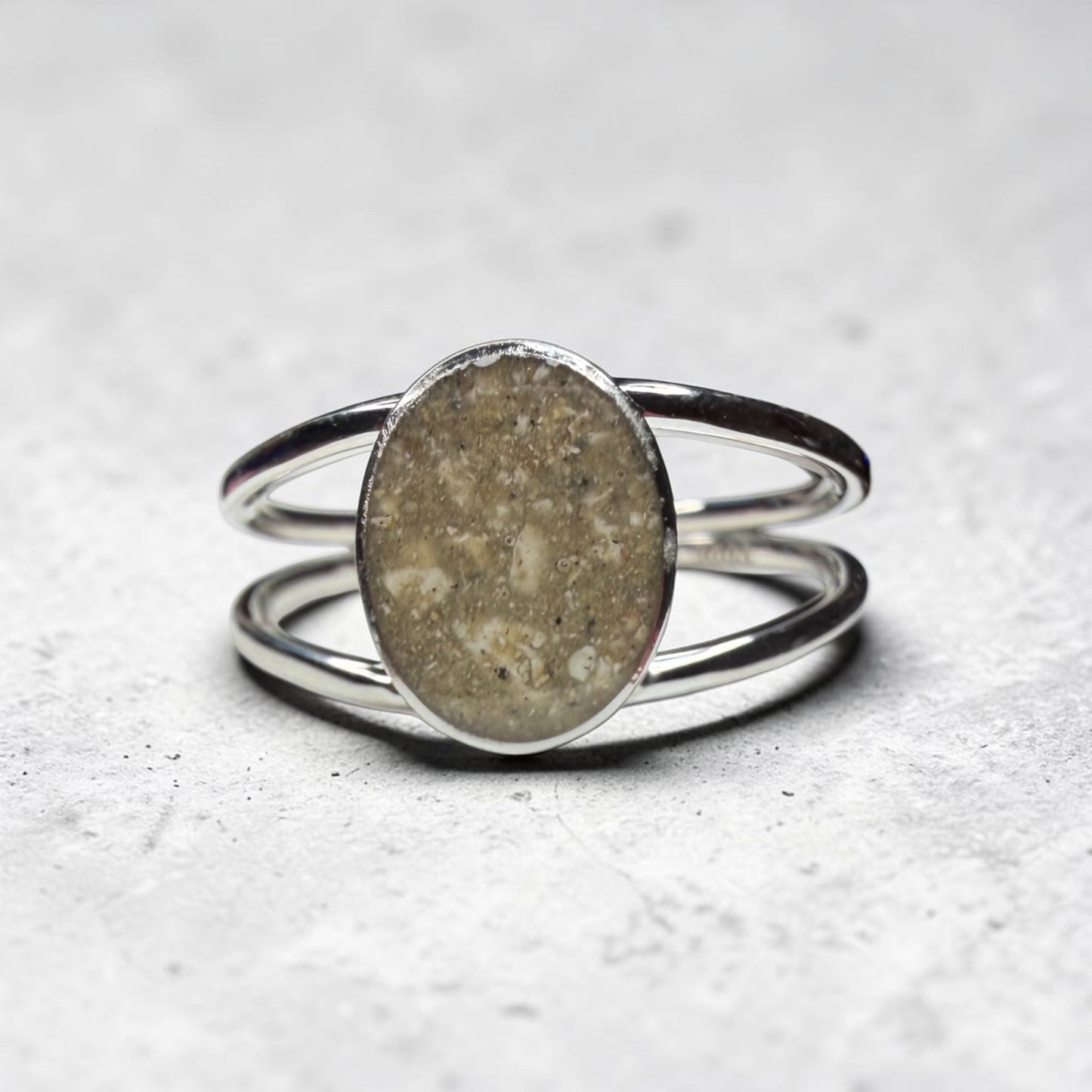 Oona Ring