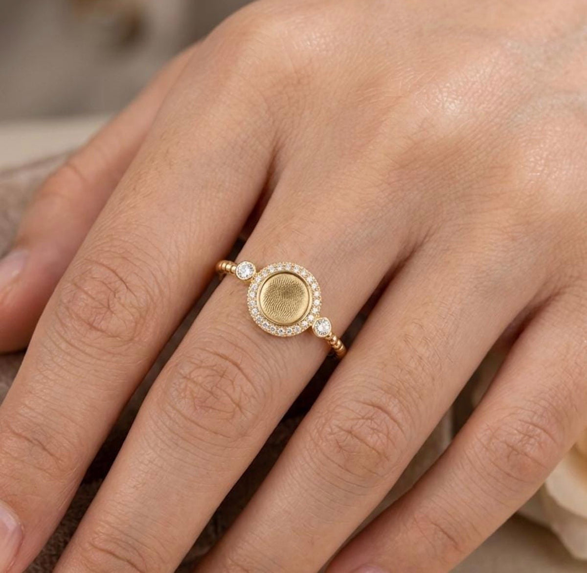 Caroline Ring – cremation and breastmilk keepsake ring, view 4