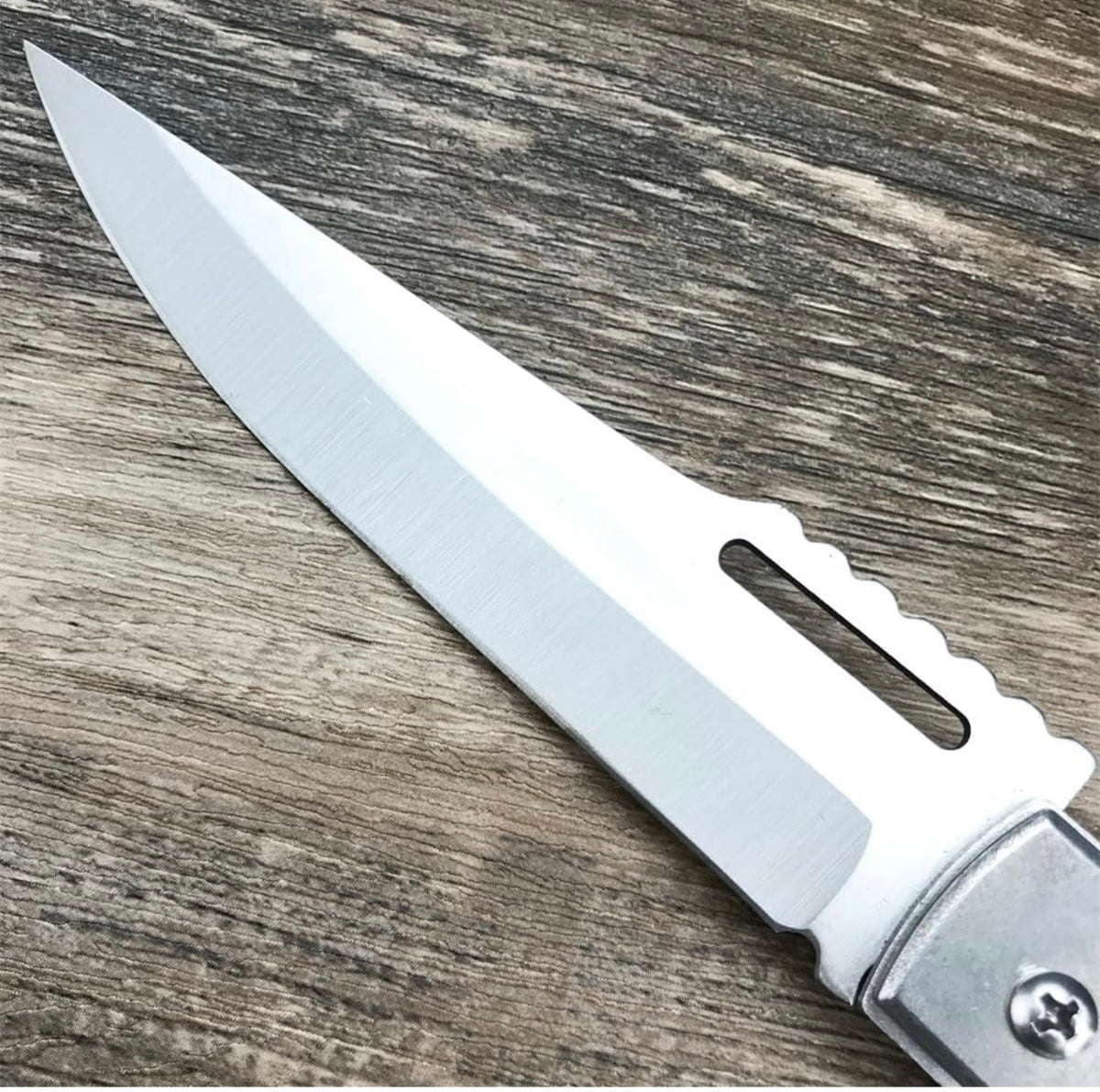 Pocket Knife with LED flash light
