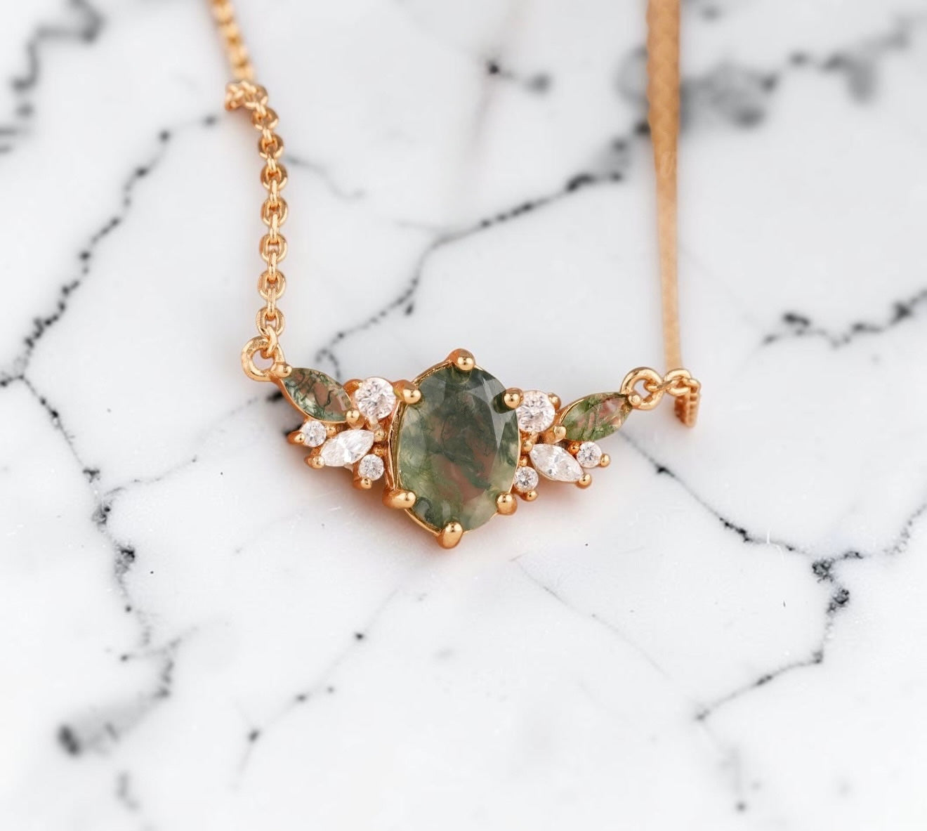 Oval Flower Behind the Stone Necklace
