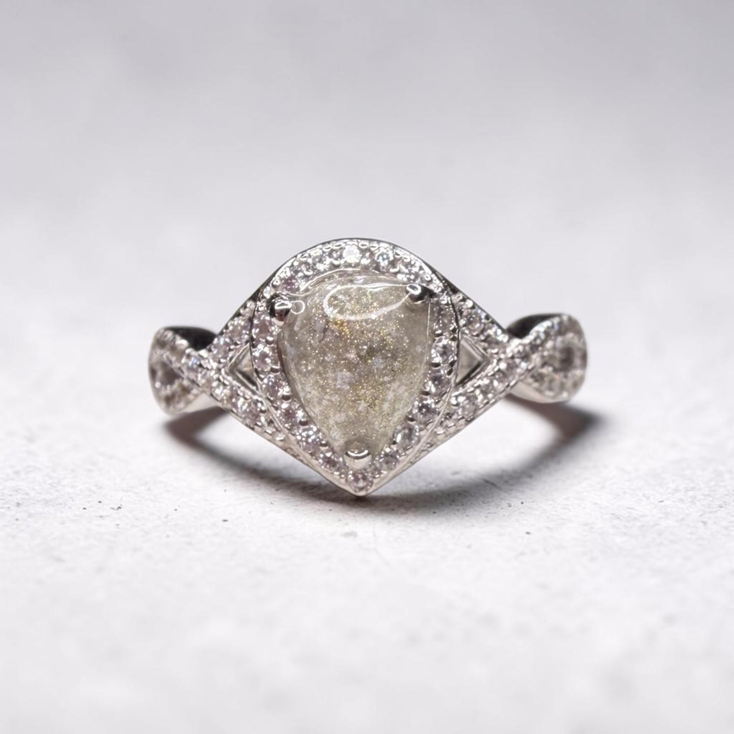 Ariel  Ring