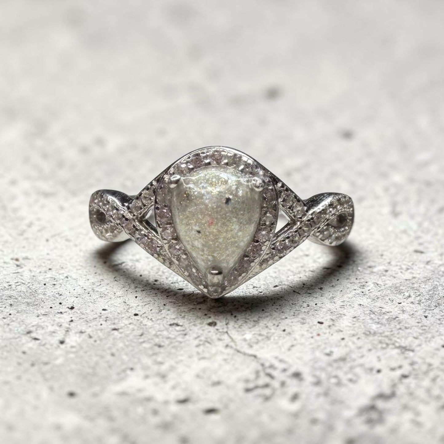 Ariel  Ring