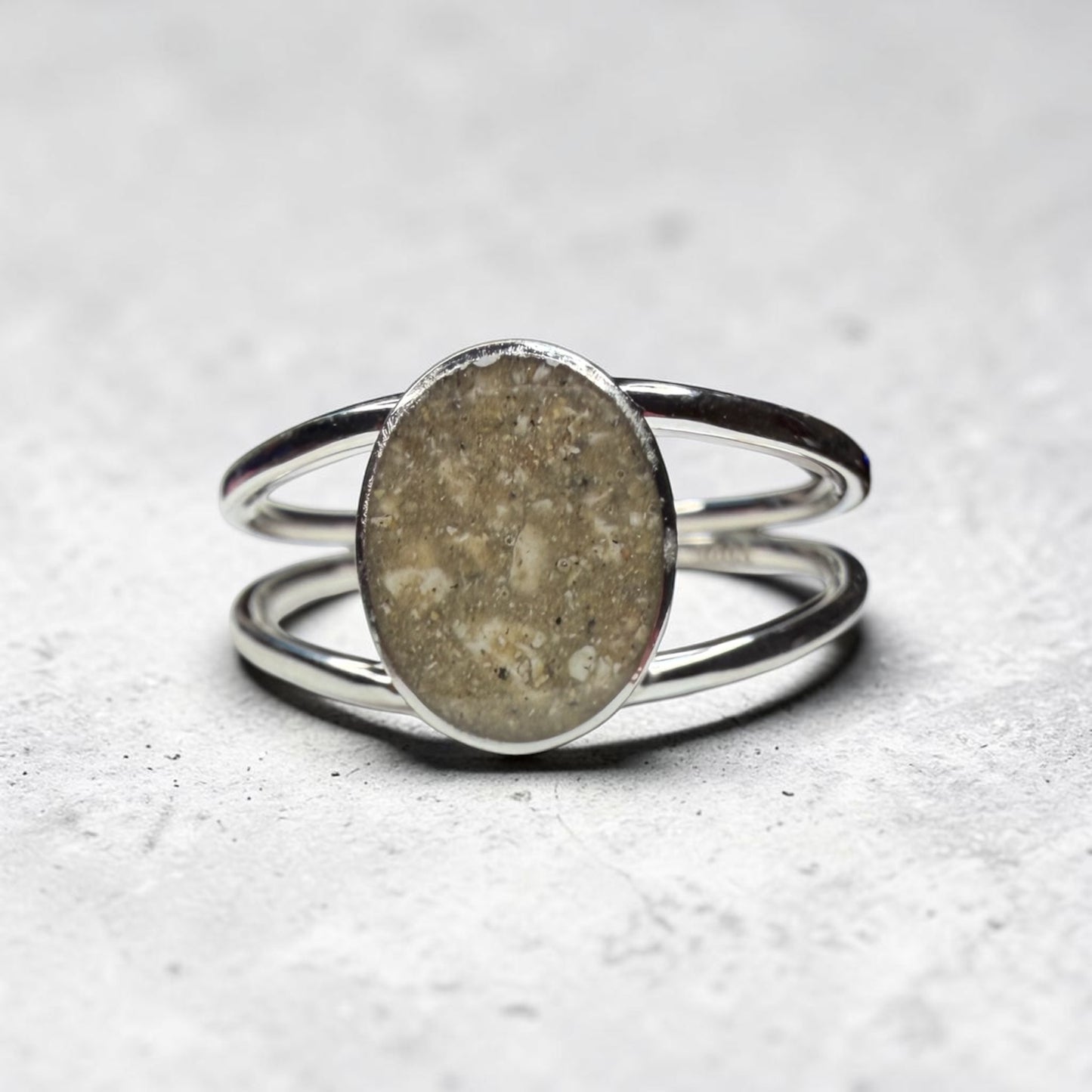 Oona Ring