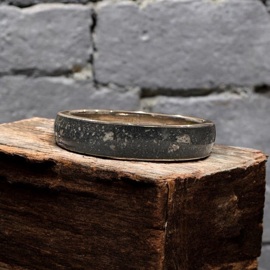 Men’s Memorial Ring