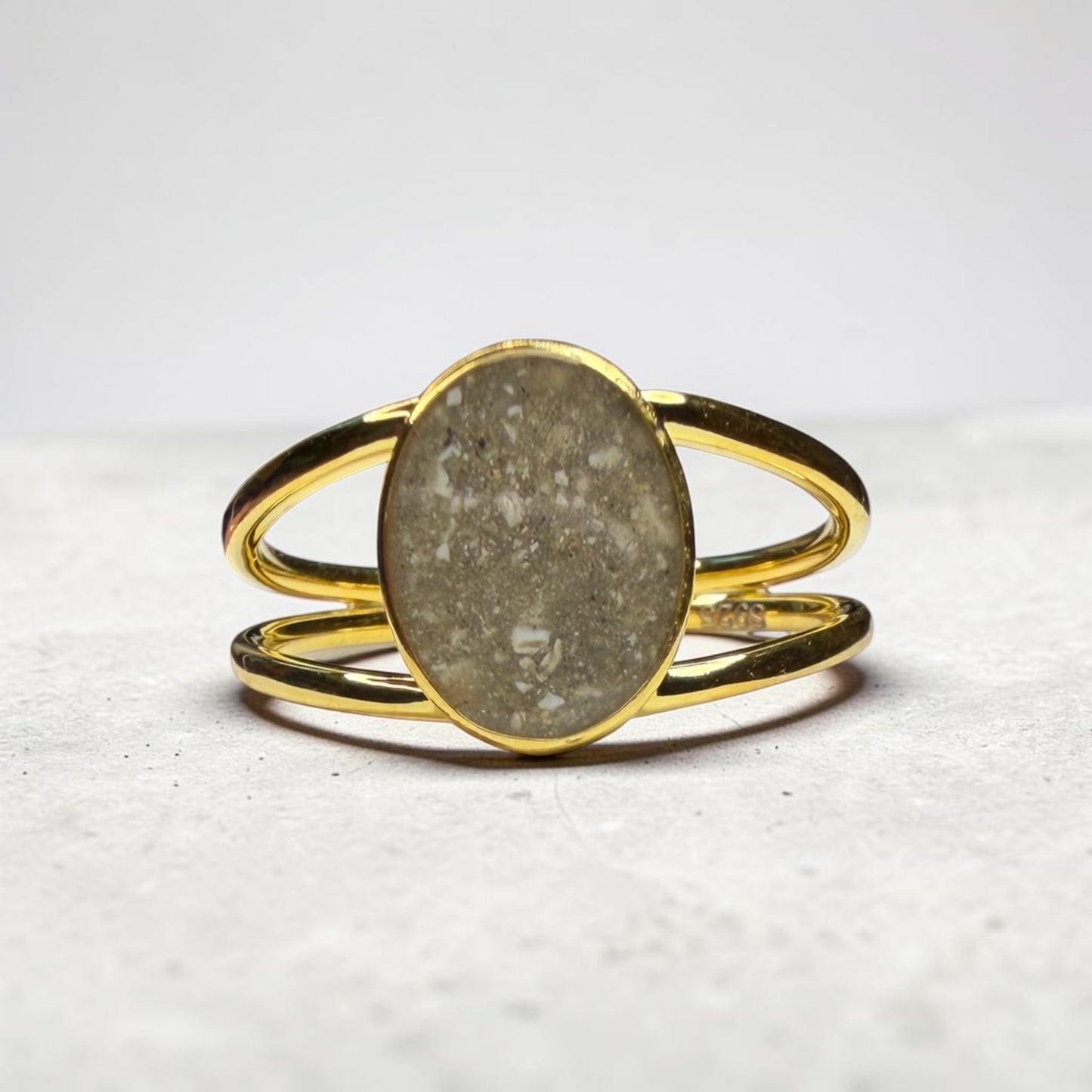 Oona Ring