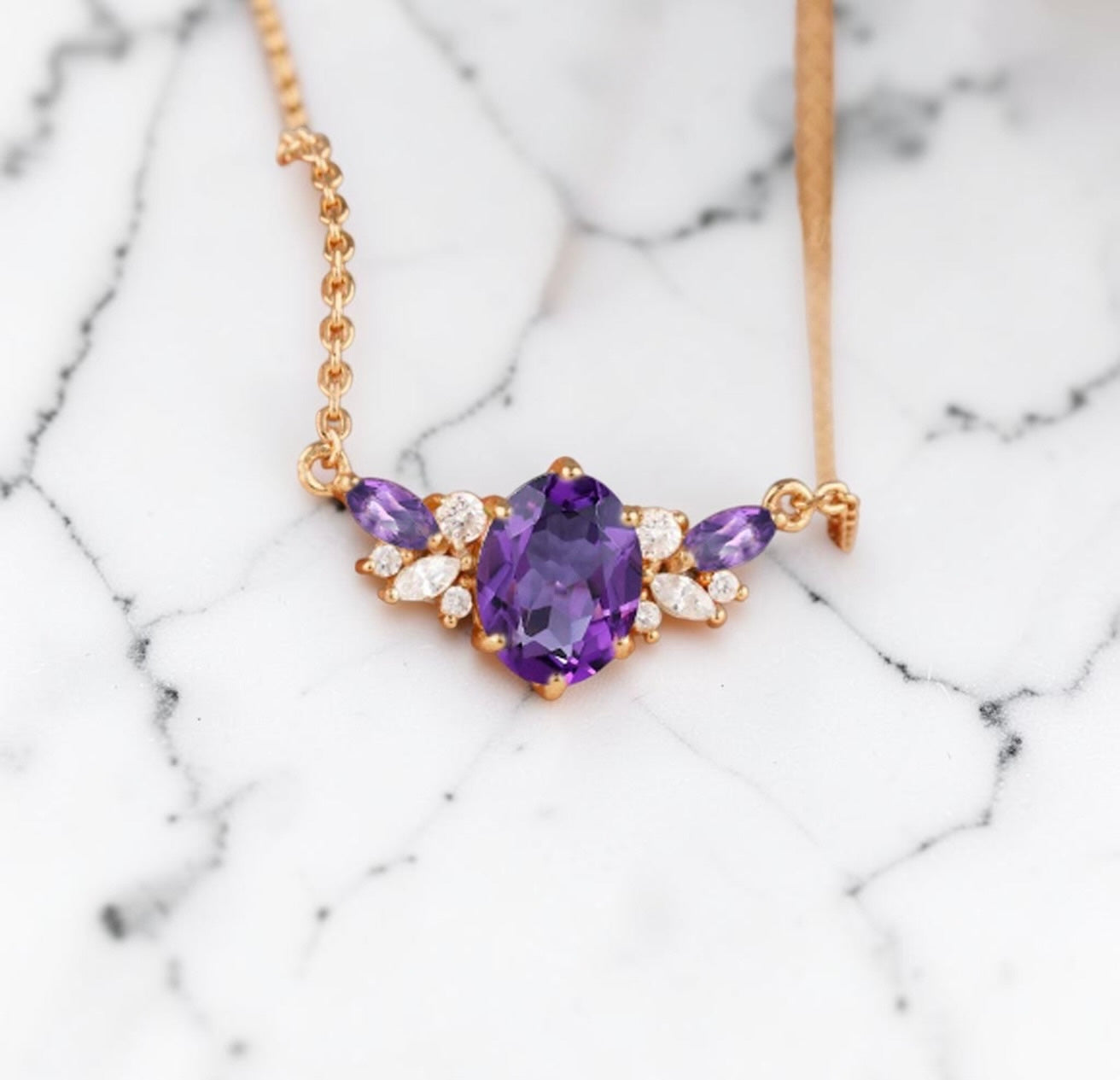 Oval Flower Behind the Stone Necklace