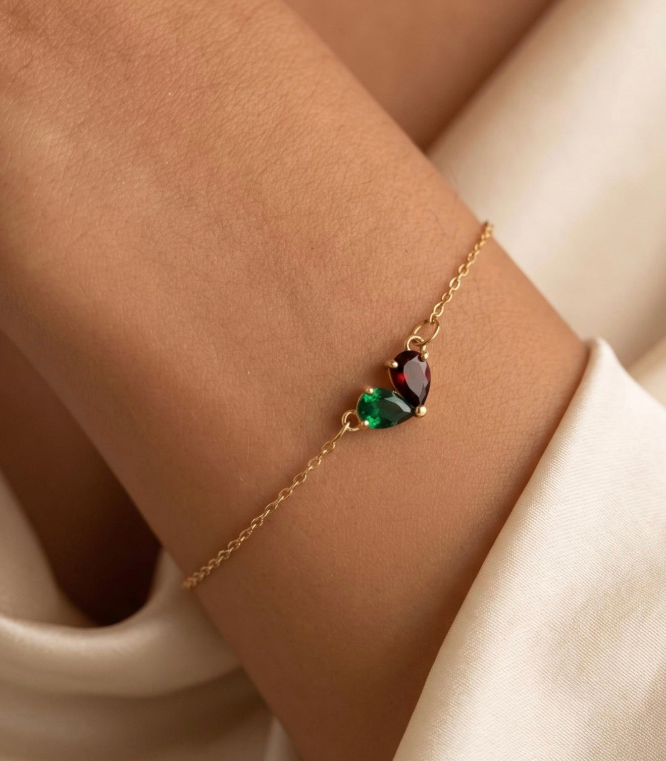 Toi Et Moi Behind the Stone Bracelet